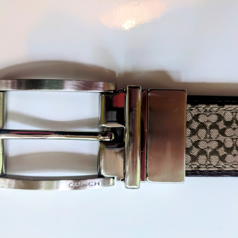 Coach signature belt